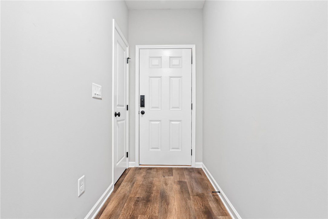 Small images of 175596