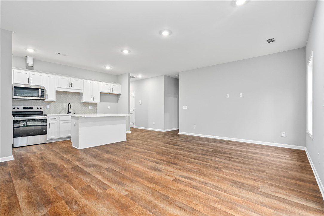 Small images of 175596